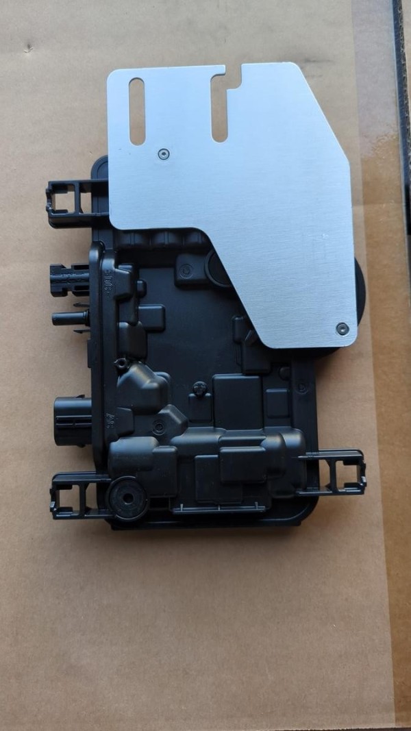 ENPHASE - Micro-onduleur IQ8+